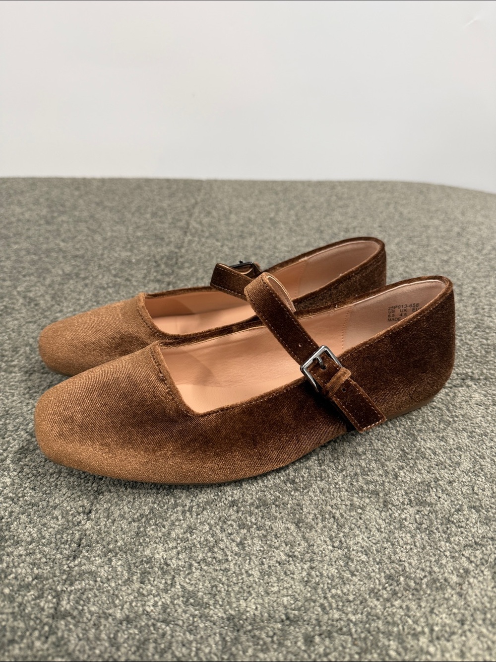 Trary Shoes Wm 6.5 Brown Velvet Mary Jane Flats Fall
